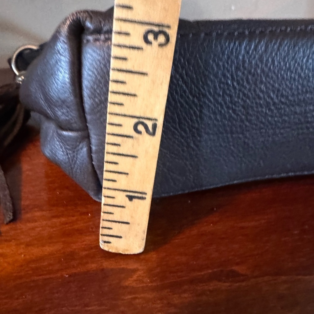 Elegant Brown Leather Shoulder Bag by Great American Leather Works - Picture 16 of 16
